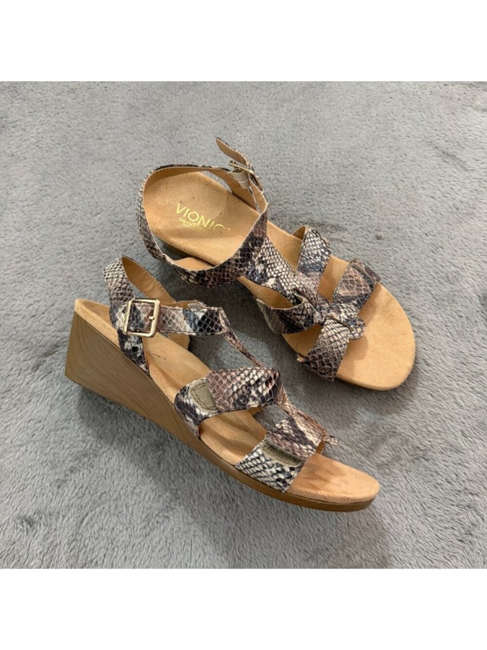 Vionic Glenda Wedge Sandals Shoes Snake Print Womens size 8